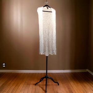 torrid brand white sleeveless sweater. size 12